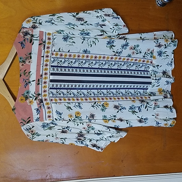 Lucky Brand - Picture 2 of 2